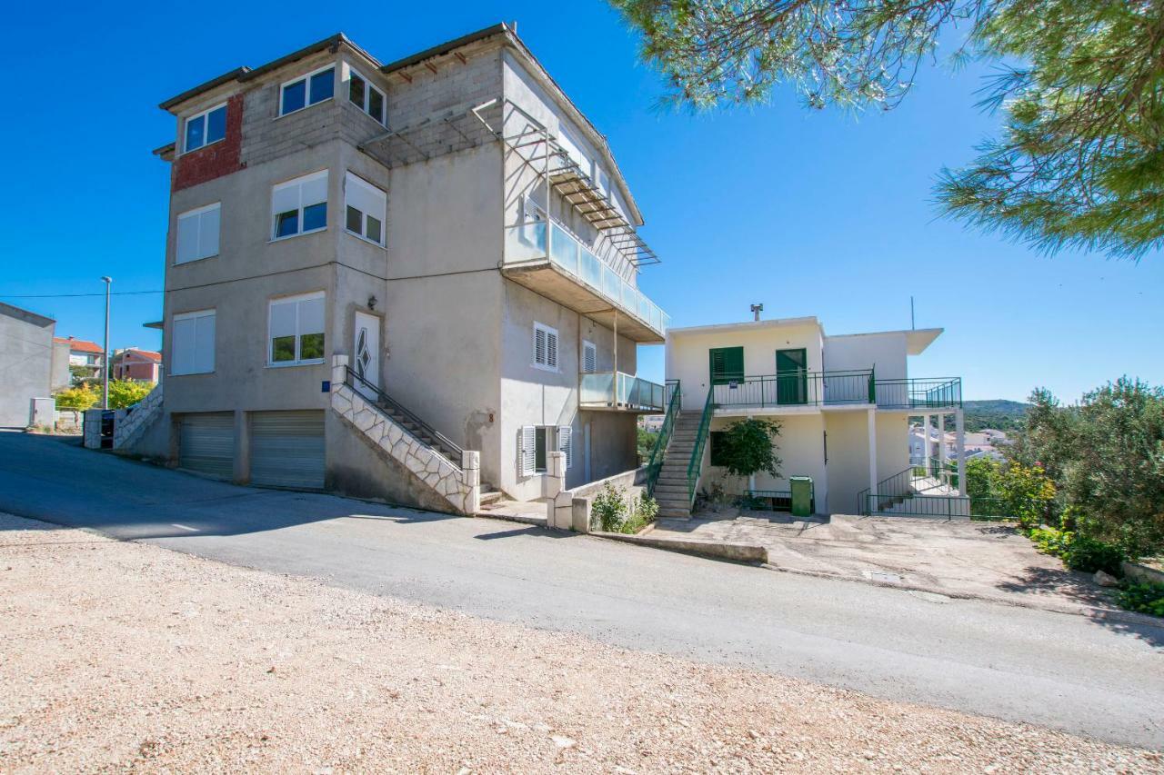 Apartments Jelka Primošten Esterno foto
