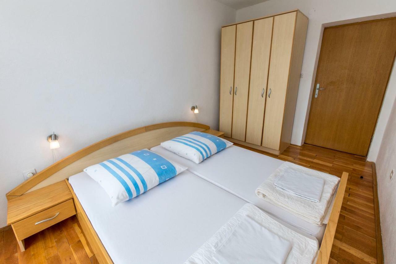 Apartments Jelka Primošten Esterno foto